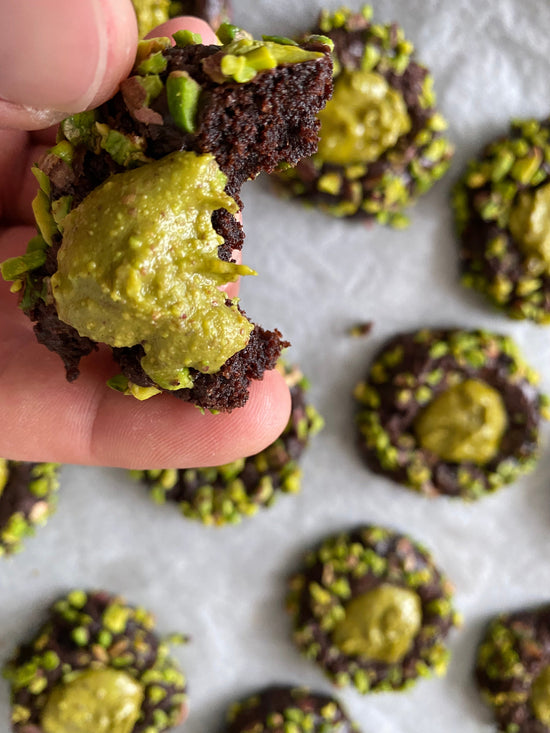 pistachio butter cookies, dessert recipes, chocolate chip cookies, great cookies